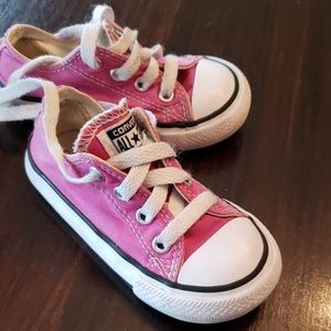 Pink converse